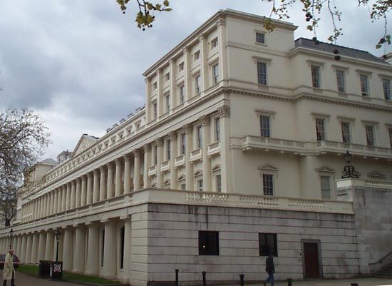 Building-Royal-Society-London-Carlton-House